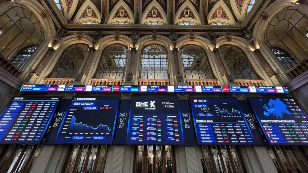 La bolsa europea cierra el primer semestre con ganancias moderadas pese a la volatilidad macro